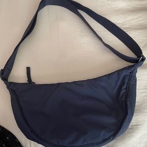 Uniqlo Dumpling Crossbody